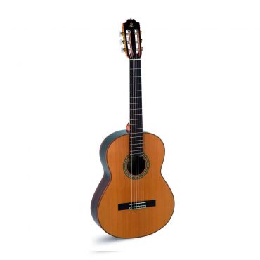Guitarra Clásica Admira A10 Electrificada