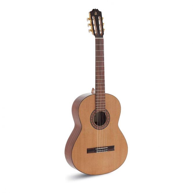 Guitarra Clasica Admira A2 Serie Artesania