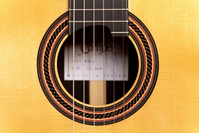 Guitarra Clásica Hermanos Camps Cedro M-16C - Imagen 5
