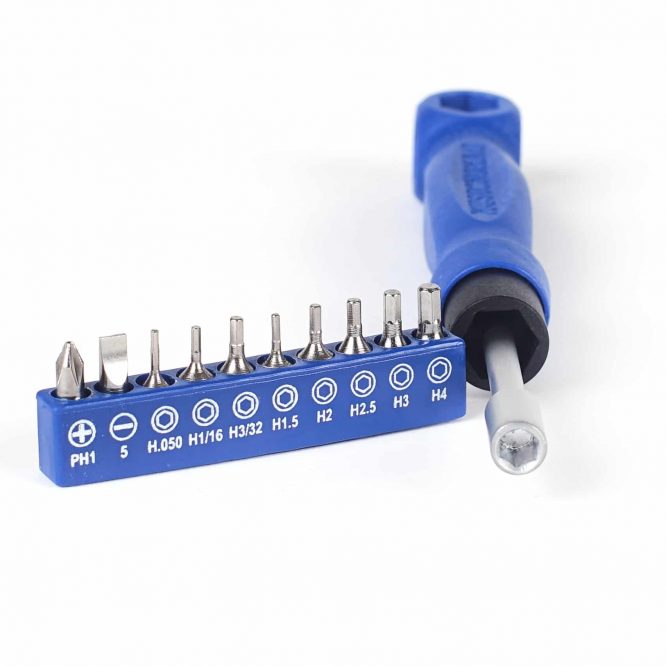 MN228 - ACCESORIO MULTITAREA PARA AJUSTE DE GUITARRA, AMPLI Y PEDALES MUSICNOMAD 17 EN UNO