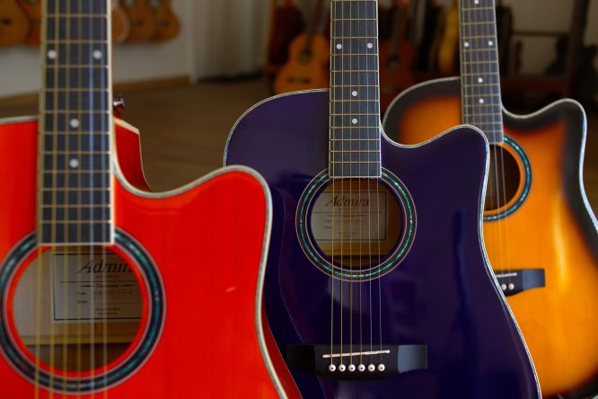 Guitarra Acústica Admira Indiana Azul Satinada - Imagen 3