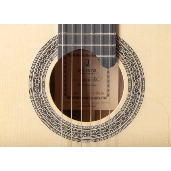 GUITARRA CLÁSICA ADMIRA LUCIA SERIE FLAMENCO CUTAWAY FISHMAN - Imagen 4