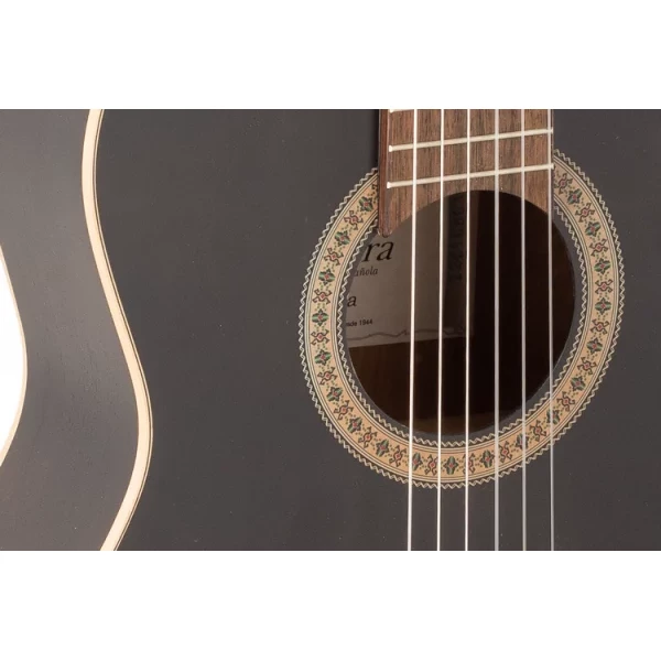 GUITARRA CLÁSICA ADMIRA LUNA SERIE ESTUDIO CUTAWAY ELECTRIFICADA FISHMAN - Imagen 4