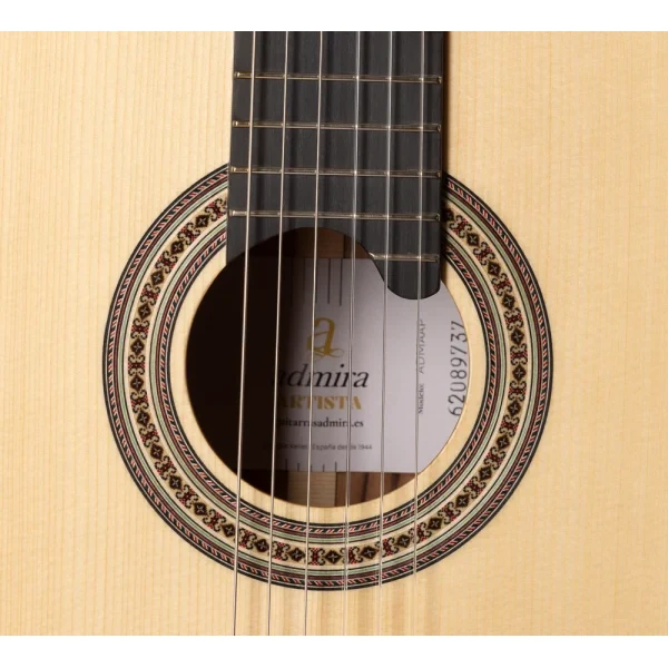 GUITARRA CLÁSICA ADMIRA ARTISTA SERIE CONSERVATORIO TAPA ABETO FONDO PALOSANTO - Imagen 3