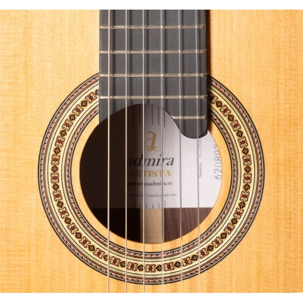 GUITARRA CLÁSICA ADMIRA ARTISTA SERIE CONSERVATORIO TAPA CEDRO FONDO PALOSANTO - Imagen 3